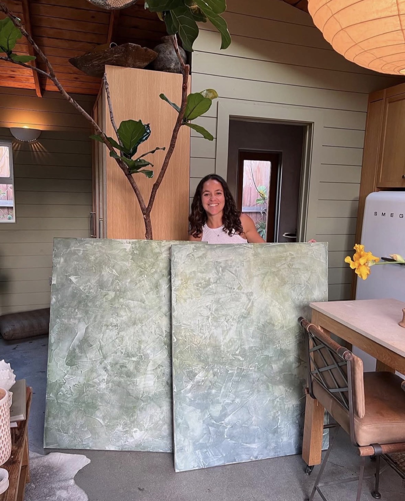 The artist behind the two celadon panels of No. 15